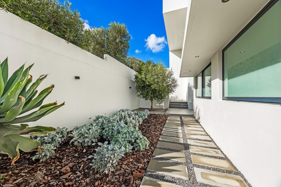 5 Bedroom Property for Sale in Baronetcy Estate Western Cape